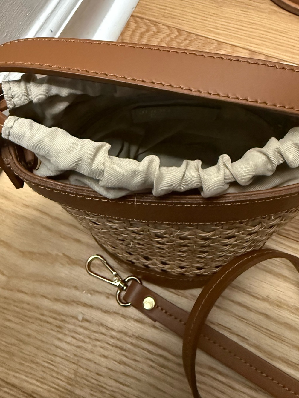 Tan Woven Bucket Crossbody Bag with Drawstring Pouch - Picture 2 of 4